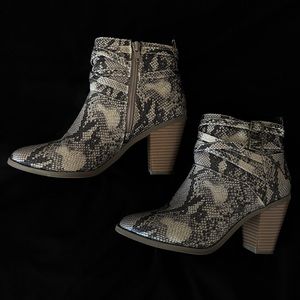 Worn 2 times ! Ordered from justfab